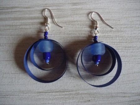 BO "Azul", perles de verre, perles de rocaille et papier